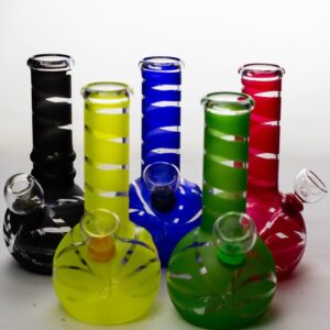6" glass water bong
