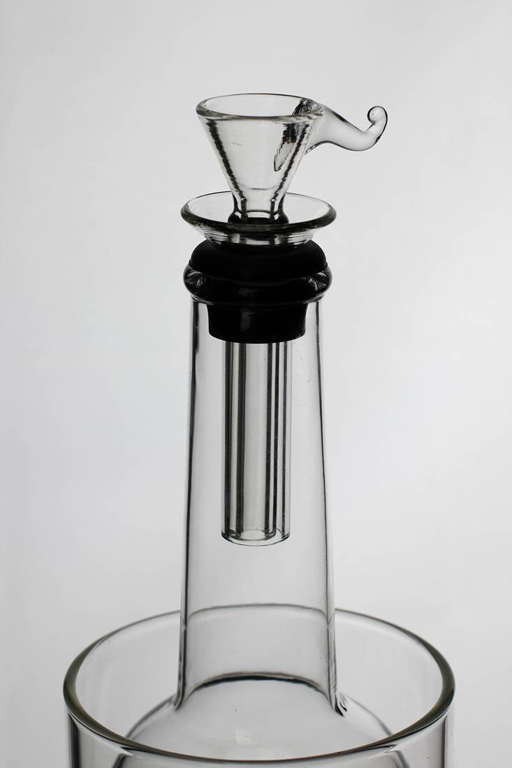5720e7cf-2b6a-41ff-aeef-fccdcb7be236 12" Gravity Glass Water Bong