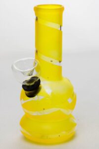 5f61cdf0-df91-4754-8172-fa859390eb7e 5" color glass mini water bong