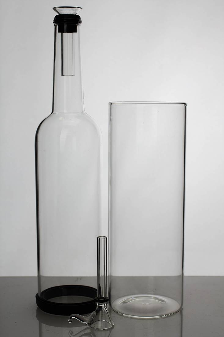 8444dbfa-a735-498e-8a22-1f1d1eb6efcc 12" Gravity Glass Water Bong