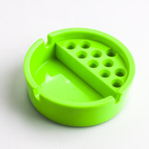 PlasticCigaretteAshtrayPortableAshtraysForSaleFreeShipping_12 Plastic Cigarette Ashtray (Random Color)