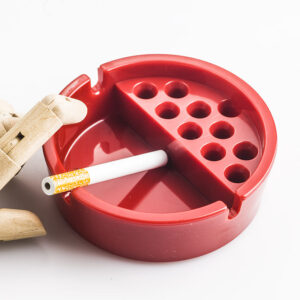 PlasticCigaretteAshtrayPortableAshtraysForSaleFreeShipping_8 Plastic Cigarette Ashtray (Random Color)
