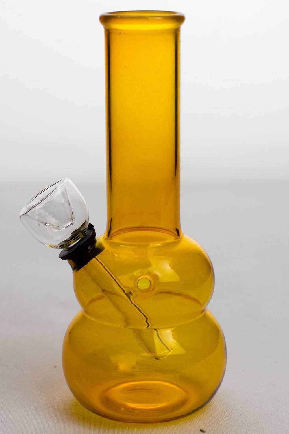 cddf72a6-1770-46c6-a02d-6c0c8e5318e5 6" yellow glass water bong
