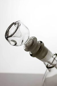 f3f9cae5-4a92-4b51-bd92-6859fb341740 12" Kink Zong Glass Bong